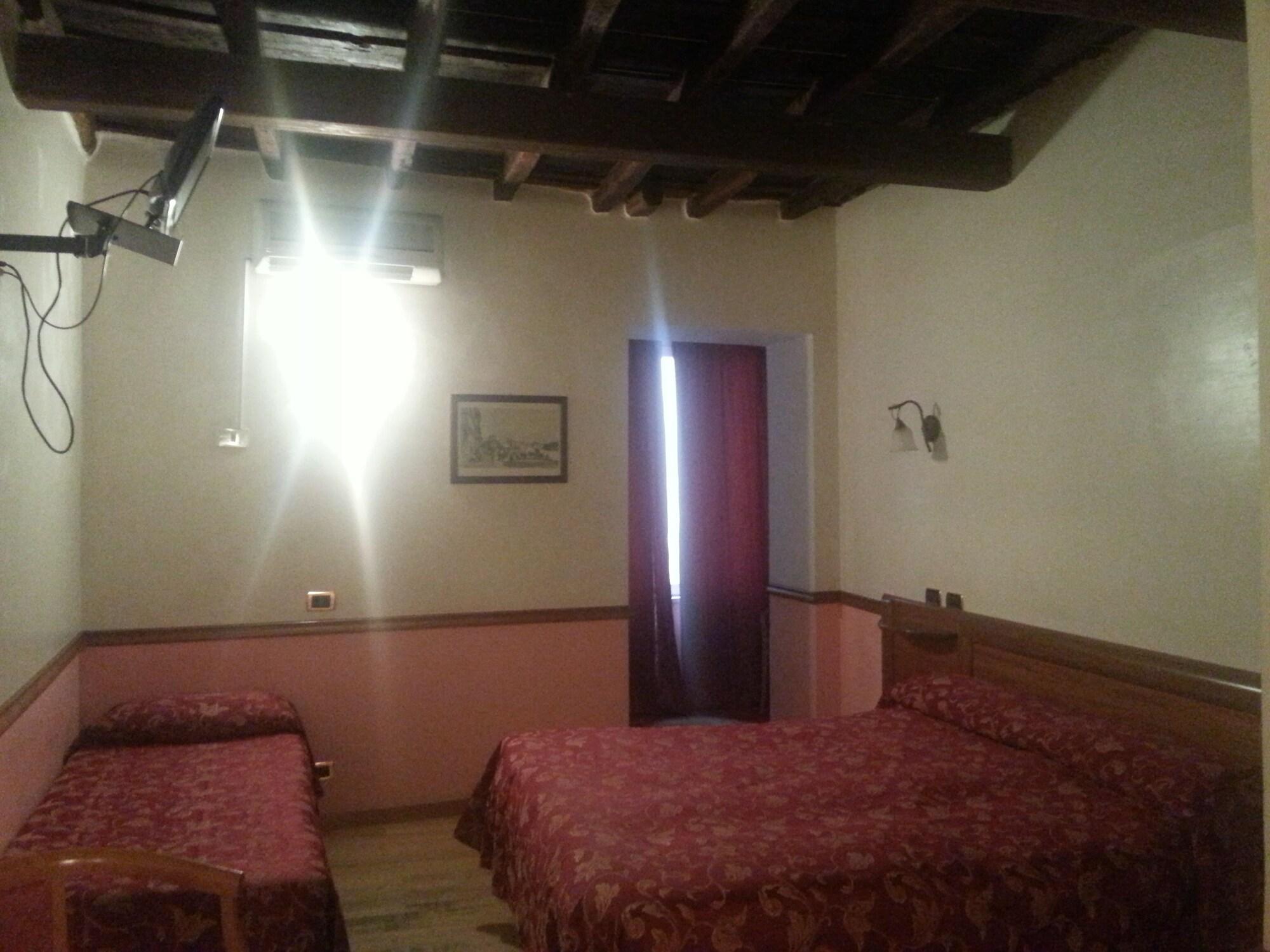 Hotel Santa Prassede Rome Buitenkant foto