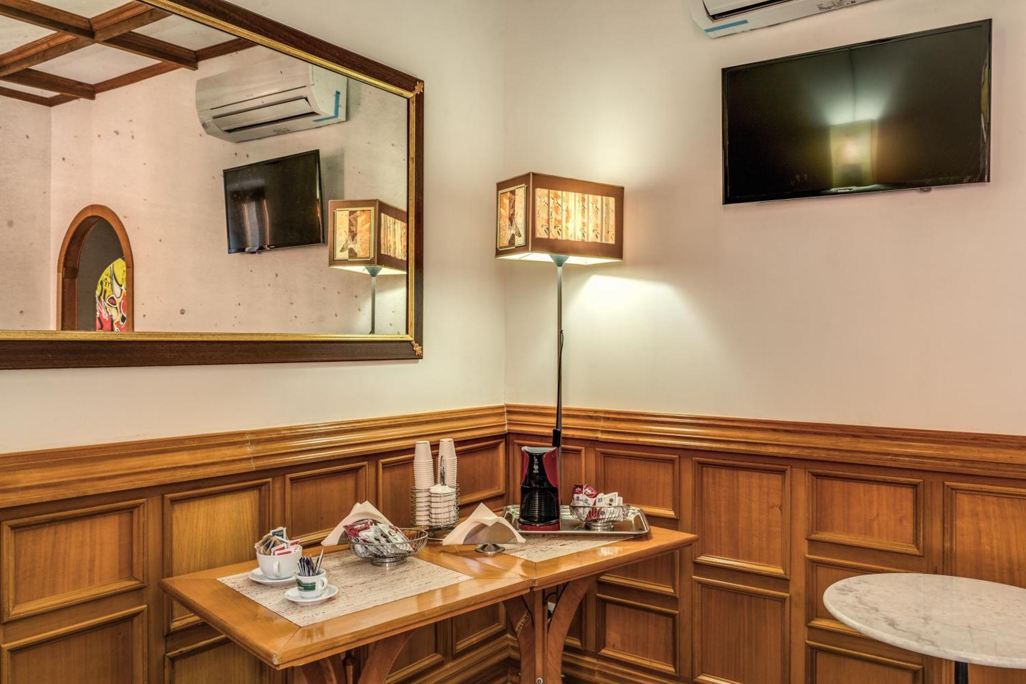 Hotel Santa Prassede Rome Buitenkant foto