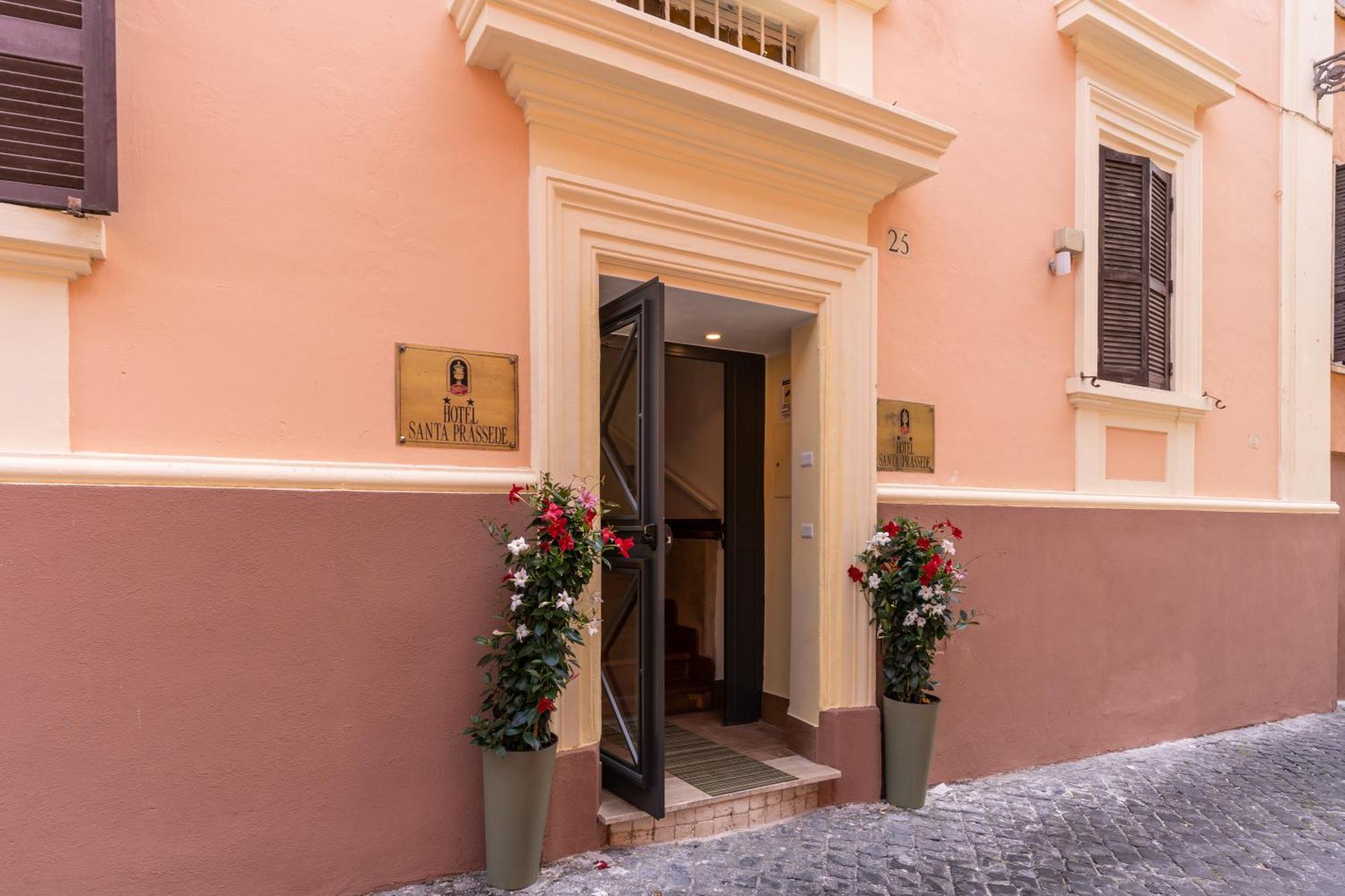 Hotel Santa Prassede Rome Buitenkant foto